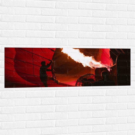 Muursticker - Vuur in Doek van Rode Luchtballon - 120x40 cm Foto op Muursticker