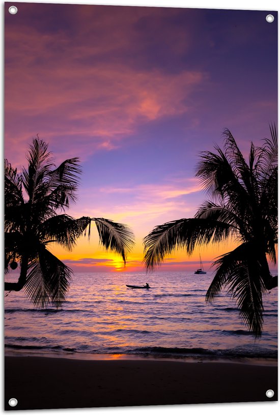 Tuinposter – Silhouet van Palmbomen Hangend boven het Strand op Zomerse Avond - 70x105 cm Foto op Tuinposter (wanddecoratie voor buiten en binnen)
