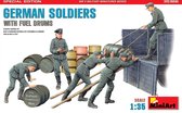 1:35 MiniArt 35366 German Soldiers with Fuel Drums - Special Edition Plastic Modelbouwpakket