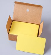 100 mini kaartjes in bewaarboxje - kleine blanco kaartjes - geel
