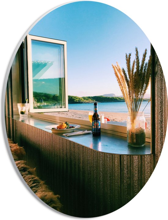 PVC Schuimplaat Ovaal - Strand - Zee - Uitzicht - Ramen - Eten - Drinken - Kleuren - Planten - 21x28 cm Foto op Ovaal (Met Ophangsysteem)