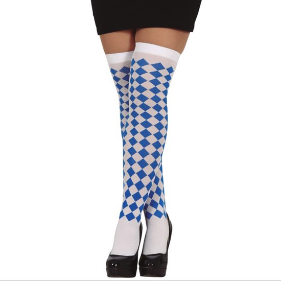 Hoge kousen met een blauw-wit ruitpatroon, tot boven de knie.
