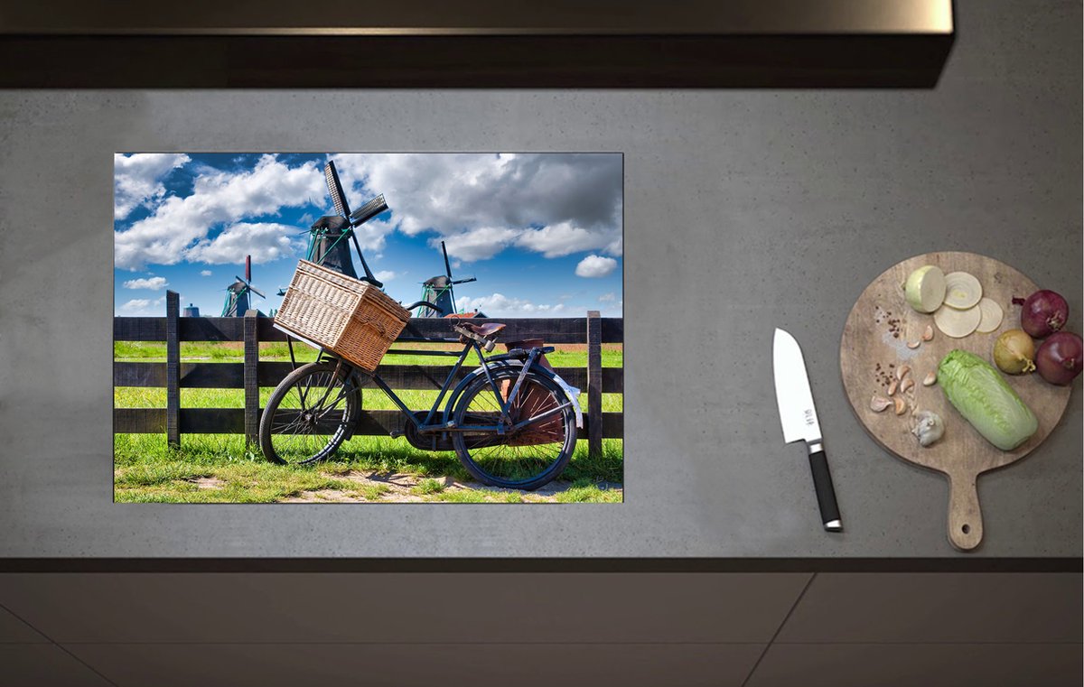 Inductieplaat Beschermer - Fiets met Rieten Mand Geparkeerd langs Molens - 70x52 cm - 2 mm Dik - Inductie Beschermer van Vinyl