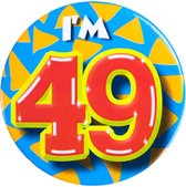 Button 49 Jaar - Button met speld (55mm) - Leeftijd badge - 49 Jaar versiering - Accessoires - Rozet I'm 49 - Verjaardag jongen / meisje / man / vrouw - Button 49 Jaar