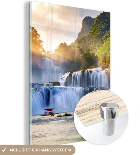 Glasschilderij waterval - Zon - Natuur - Groen - Schilderijen woonkamer - Foto op glas - Glasplaat - Kamer decoratie - 120x160 cm - Muurdecoratie - Slaapkamer - Schilderij glas - Wanddecoratie