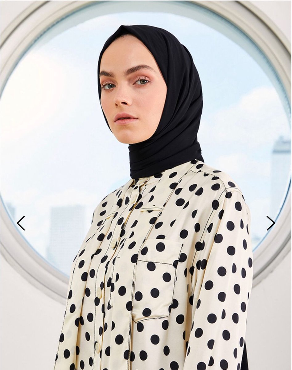 Five Scarf- Medina Silk- Zwarte Sjaal voor Dames-Hoofddoek- Hijab