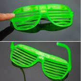 T.O.M. - Lichtgevende Bril -Led bril - Groen - Partybril- Foute bril- Disco bril- Bril met LED verlichting - Bril met Licht - Feestbril - Party Bril- Festival bril led- Carnaval bril