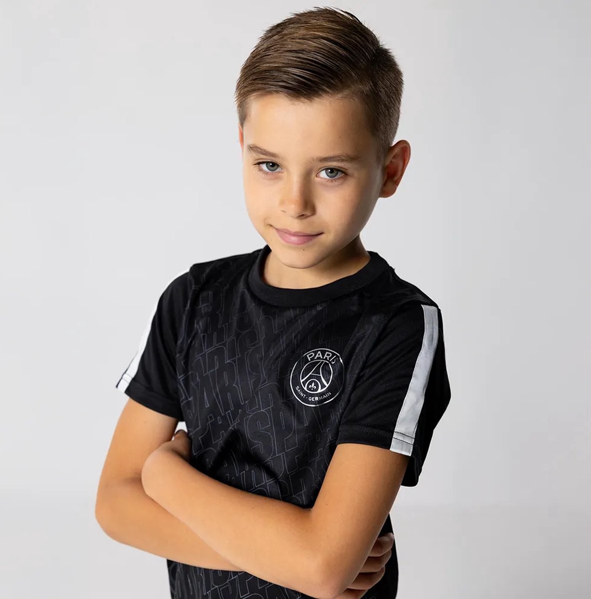 PSG Voetbaltenue Zwart - Maat 116 - Voetbaltenue Kinderen - Jongens - Meisjes - Unisex - Shirt en Broekje - Paris Saint-Germain