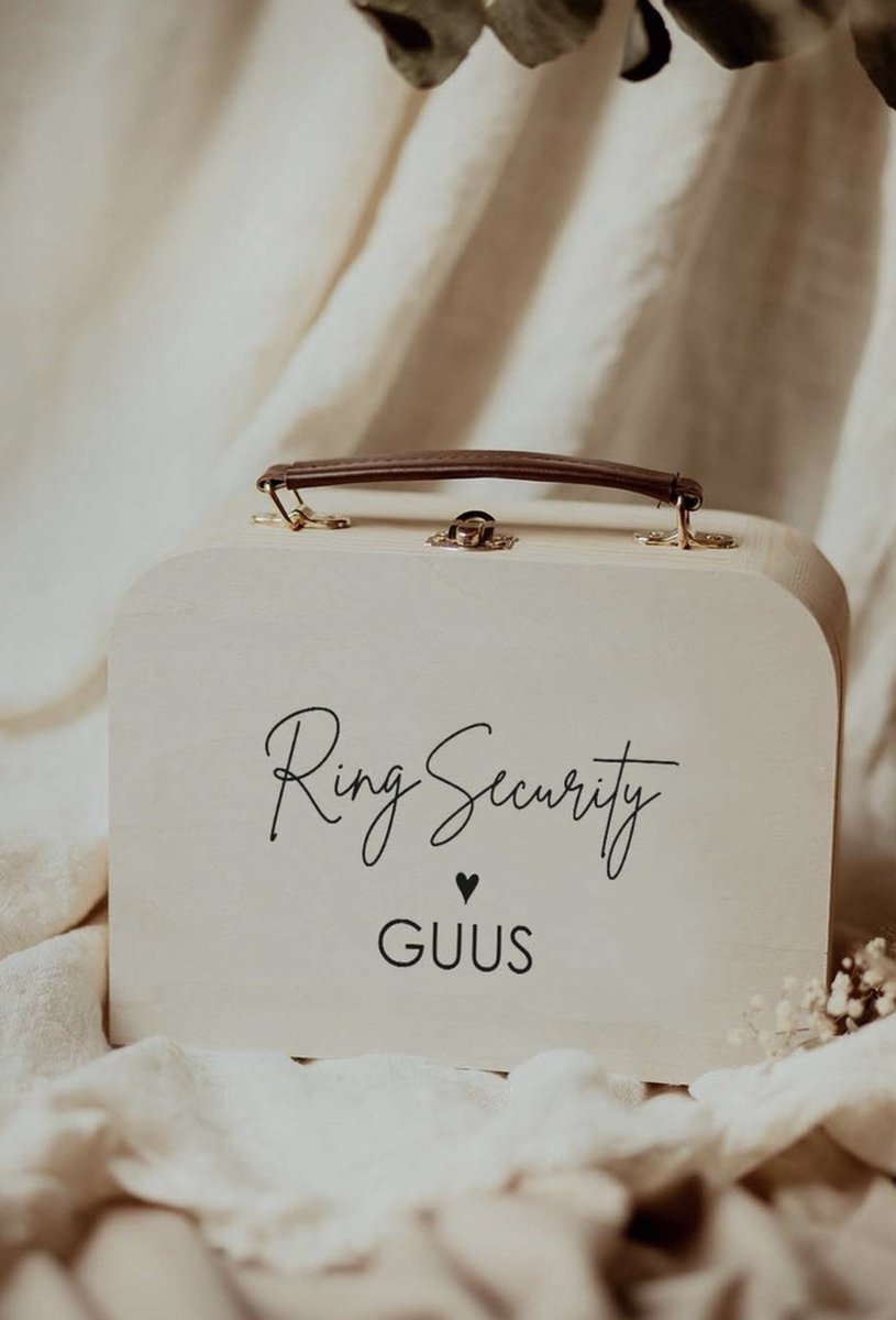 BolleToet houten ringkoffer 'Ring security' met naam - bruiloft - trouwen - ringdrager