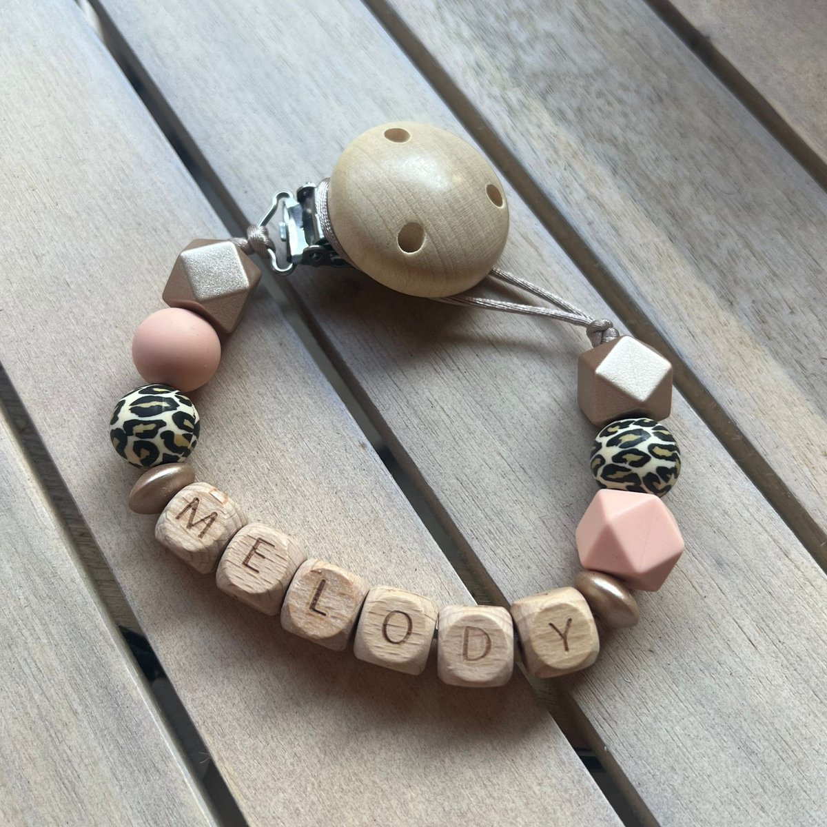 Goedkoopste JOJOSBABY - Speenkoord met naam - siliconen - gepersonaliseerd