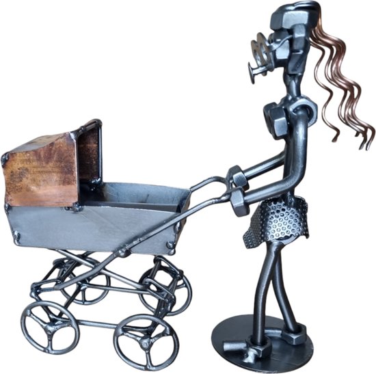 Moeder met kinderwagen-metaal kunst-metaal beeld-baby-moederschap-familie-gezin-het best cadeau-uniek-verjaardag-sinterklas gift-kerst-geschenk