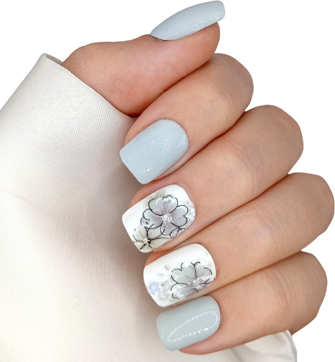 SD Press on Nails - B130 - Plaknagels - Nagelset 20 Nagels Wit Grijs Bloemen - Gellak - Nagellak - Kort Recht- Nageltips - Nepnagels met Lijm - Kunstnagels - Nail Art - Handmade - Valse nagels - Nagelvijl - Accessoires - Square nail tips - Nepnagels