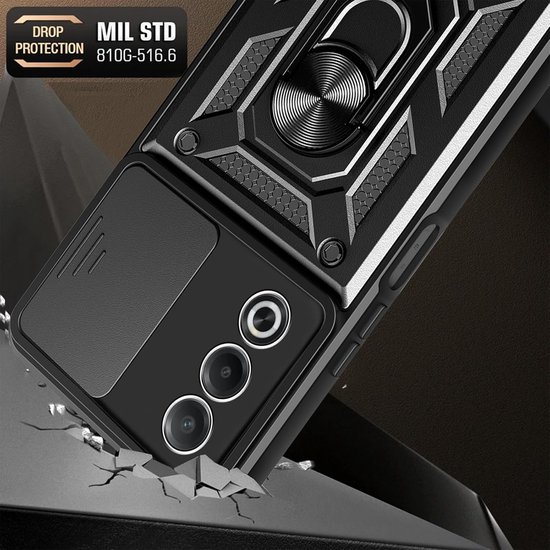 Detail van een zwarte telefoonhoes die valt, met "DROP PROTECTION MIL STD 810G-516.6".