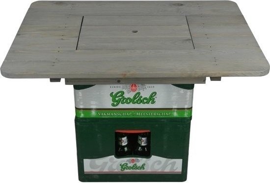 Houten statafel met een vierkante houten bovenkant en een Grolsch bierkrat eronder.