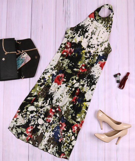 Robe fleurie verte dos nu