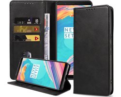 Smartphonica Telefoonhoesje geschikt voor OnePlus 5T kunstleren Hoesje met Magnetische sluiting en Pasjeshouders Book Case met Klepje - Zwart geschikt voor OnePlus 5T