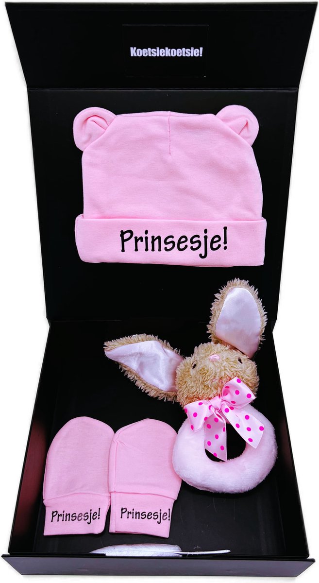 Goedkoopste Kraamcadeau meisje, met babymuts, handschoentjes, rammelaar pluche, kan ook rechtstreeks als kraamcadeau worden verstuurd