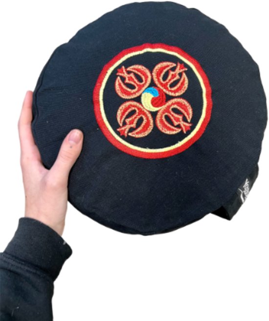 YogaStyles meditatiekussen Symbolic - dubbele vajra - zwart & rood van YogaStyles — afbeelding 2