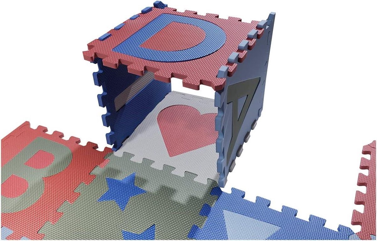 Kindsgut speelmat voor op de vloer gemaakt van puzzelstukjes, baby