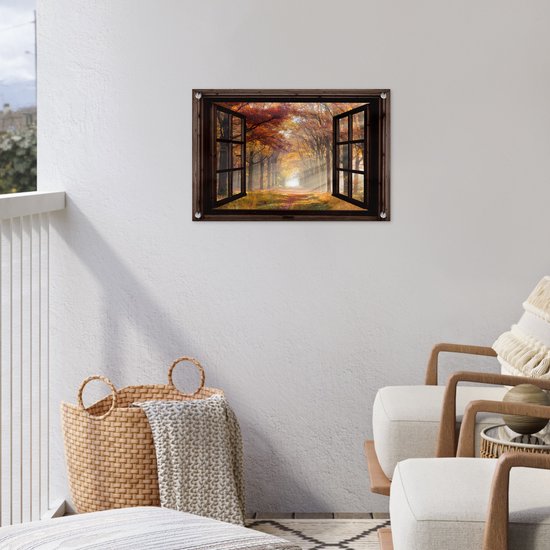 Une affiche de jardin avec une fenêtre ouverte sur une forêt d'automne décore un mur de balcon blanc à côté de deux chaises.