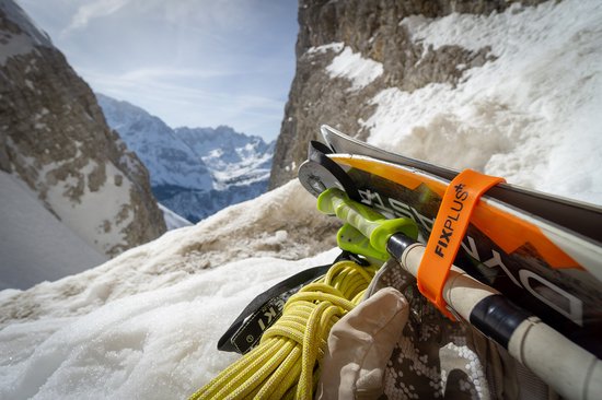Fixplus strap oranje 66cm - TPU spanband voor snel en effectief bundelen en bevestigen van fietsonderdelen, ski's, buizen, stangen, touwen en latten — afbeelding 4
