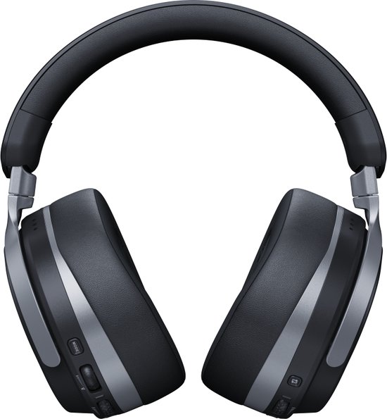Zwarte Turtle Beach gaming headset, van voren gezien met accentstrepen op de oorschelpen, op zwarte achtergrond.