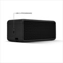 Zij-aanzicht van een zwarte Marshall-speaker met een USB-C-poort aan de achterkant.