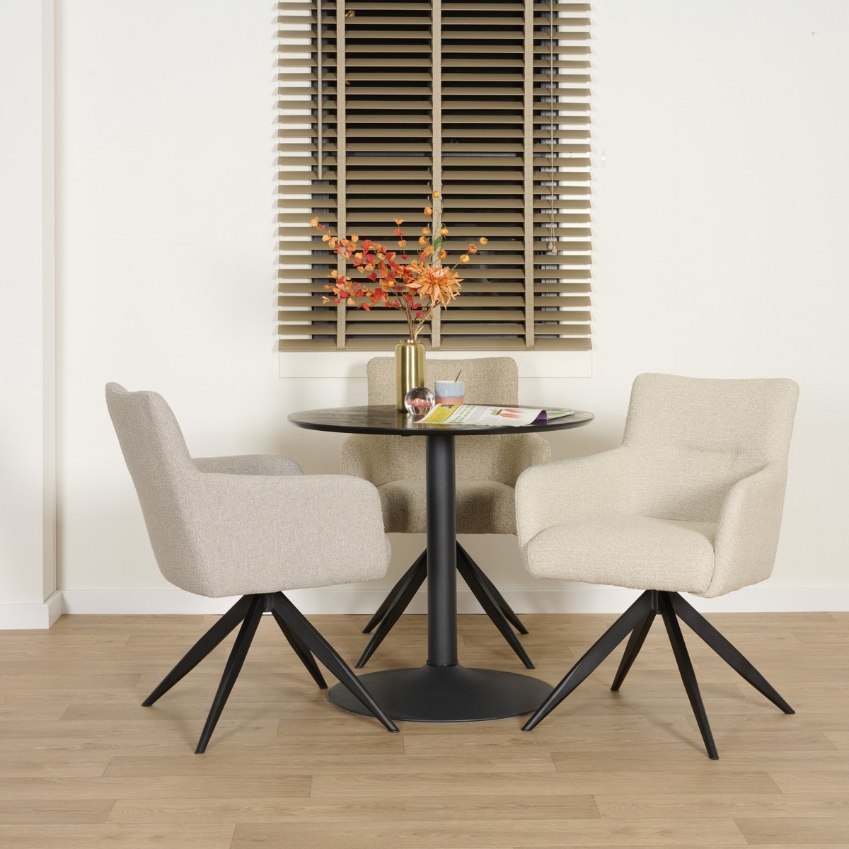 Eetkamerstoel Tonsberg - Bouclé / Metaal - Naturel / Zwart - 58x87x64 cm (BxHxD) - Draaibare Armstoel
