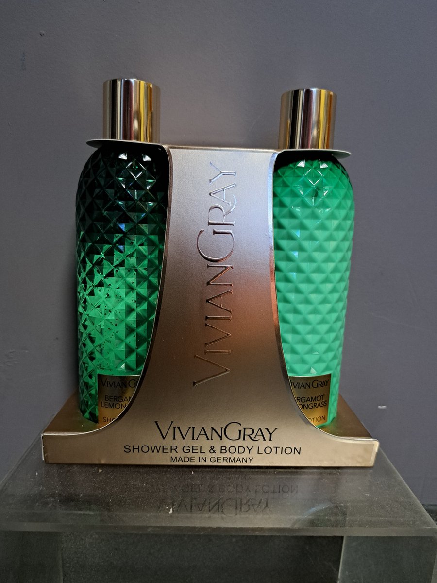 Goedkoopste geschenk set vrouwen verjaardag - moeder dag - leuk geschenk - kado - kerst geschenk jbergamot -lemongrass - body lotion - douche gel
