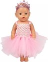 foto van Poppenkleertjes - Geschikt voor Baby Born pop - Ballerina jurk met kroon - Outfit babypop - Roze jurk met wijde tutu en grote strik