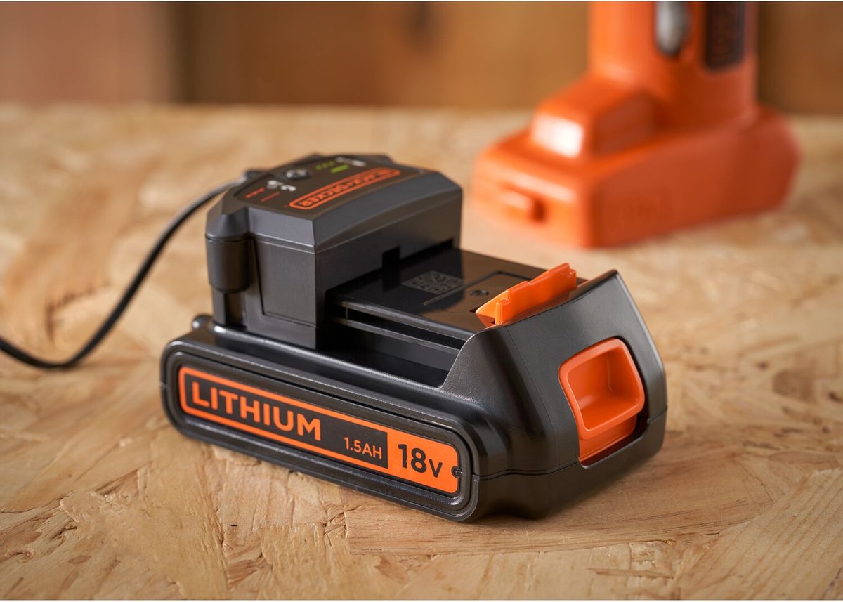 BLACK+DECKER 18V Multitool: veelzijdig en compact gereedschap thumbnail 5