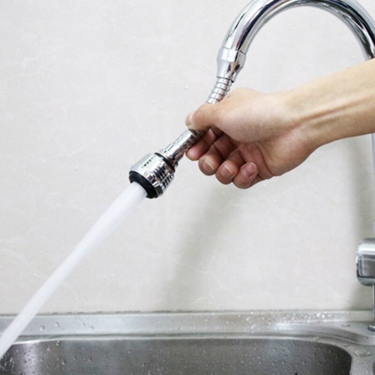 XoeLLe Keukenkraan sproeikop, 2 functies kraanadapter voor aanrecht, vervangende douchekop voor keuken uittrekbare kraan en badkamer mengkraan chroom afwerking universeel G1/2 (zwart