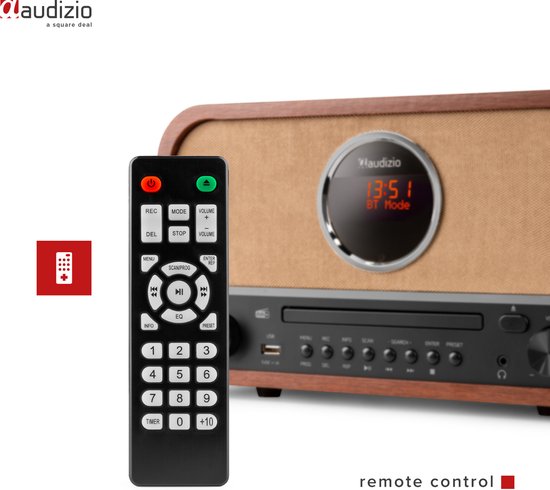 Retro radio met houten afwerking en stoffen voorkant, met afstandsbediening.