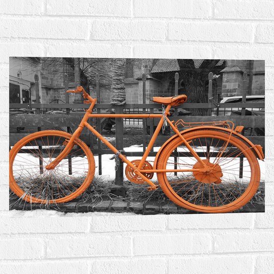 WallClassics - Muursticker - Vélo Oranje sur Fond Zwart - 75x50 cm Photo sur Muursticker