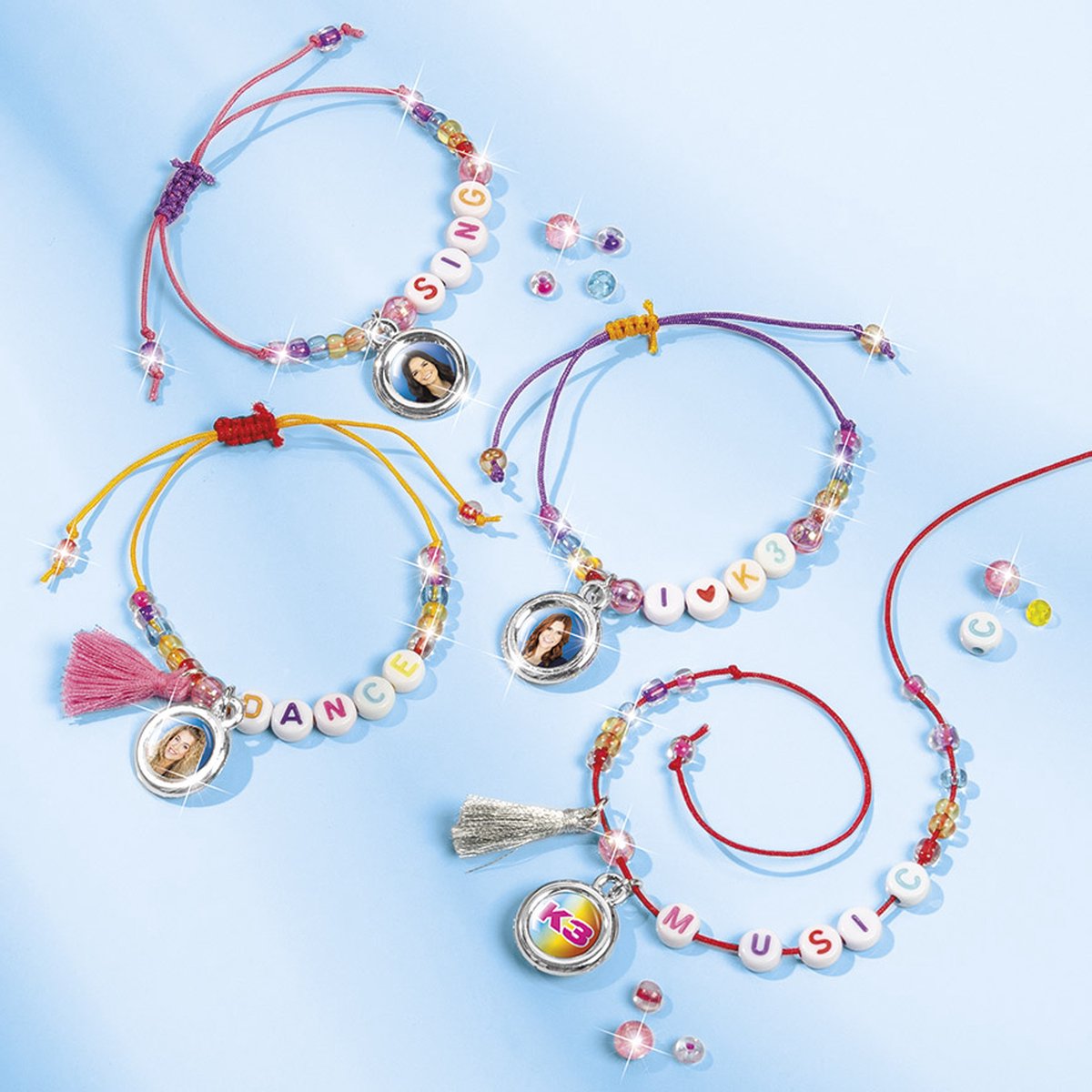 K3 Totum 4 Letter armbandjes maken Totum sieradenset Studio 100 knutselset creatief speelgoed meisjes vanaf 3 jaar - Studio 100 sieraden knutselen — afbeelding 3