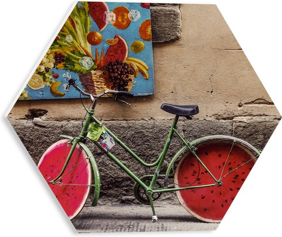 WallClassics - PVC Schuimplaat Hexagon  - Geparkeerde Fiets met Meloenkleurige Wielen - 30x26.1 cm Foto op Hexagon (Met Ophangsysteem)