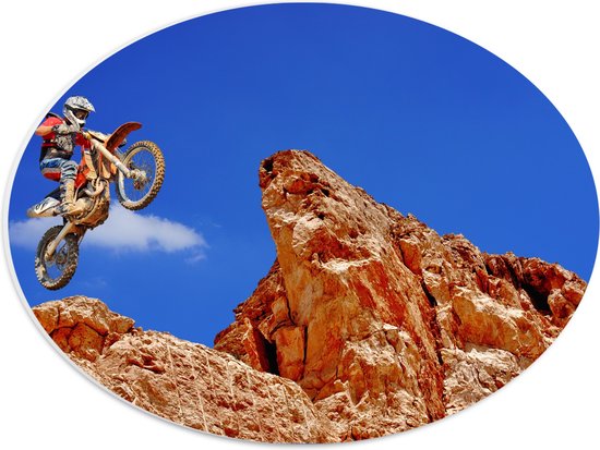 WallClassics - Plaque Mousse PVC Ovale - Motocycliste sur Rocher Oranje - Photo 40x30 cm sur Ovale (Avec Système d'accrochage)