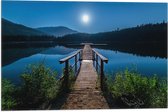 WallClassics - Drapeau - Jetty on Clear Blauw Water - 60x40 cm Photo sur Drapeau Polyester