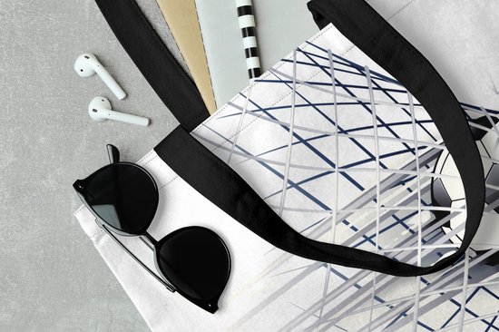 Sac à bandoulière MuchoWow® - Sac de plage - Grand Shopper - Sac shopping - Illustration d'un ballon de football entrant dans le but - Garçons - Filles - Kids - 40x40 cm - Sac en coton