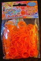 Loombandjes - Neon Oranje - 300 stuks - Loom bandjes - Loom Twister - Loomelastiekjes - Elastiekjes - Inlcusief S-Clips / Haakjes