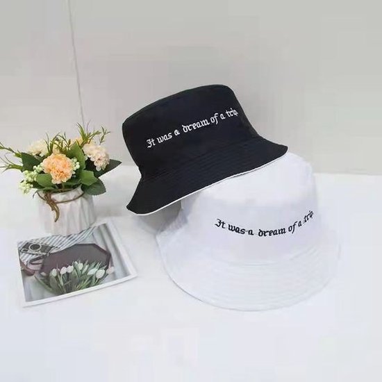 Bucket Hat It was a Dream of a Trip Omkeerbaar Zwart of Wit