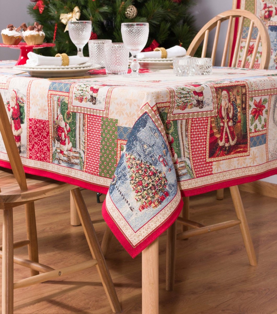 Tafelkleed - Gobelinstof - Kerst - Kerstman - Kerstboom - 100 x 100 cm