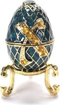 Speciaal voor u, HET cadeau voor Moederdag en het sieraad voor Pasen ! Ei op voet - Fabergé stijl, van de Czars Collectie door Atlas Editions voor verzamelaars, niet geschikt voor kinderen jonger dan 14 jaar.