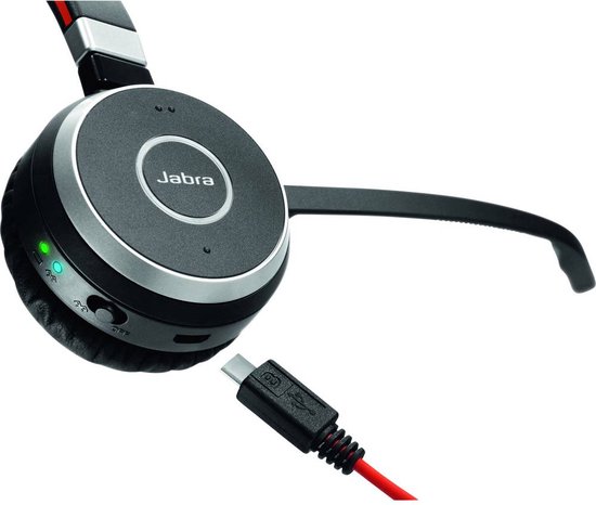Zwarte Jabra headset met microfoonarm, USB-C kabel en groene indicatielampjes.