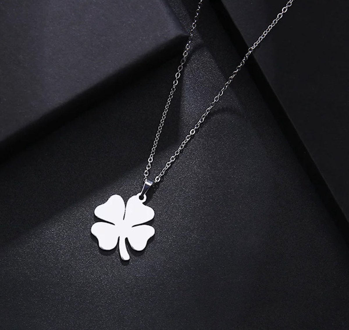 Hanger klavertje vier - Ketting/collier kopen? | Korting tot 50
