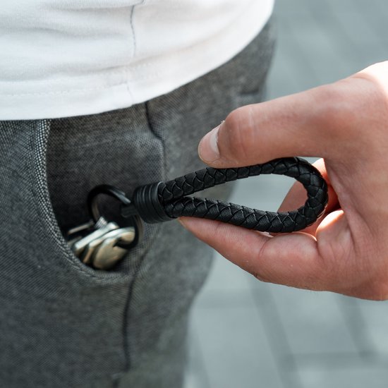 SERASAR Porte-clés [Strong], Noir, en Cuir avec Porte-clés en Acier Inoxydable