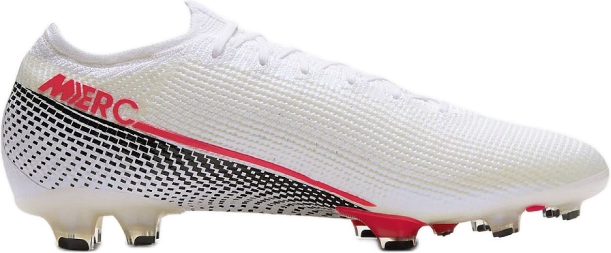 Nike Mercurial Vapor Elite FG voetbalschoenen in maat 37.5, wit met zwart en roze details, ontworpen voor grasvelden.
