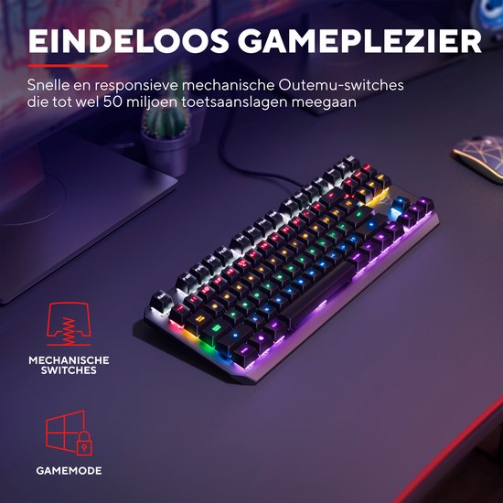 Zwart gaming toetsenbord met mechanische Outemu-switches en multicolour toetsverlichting.