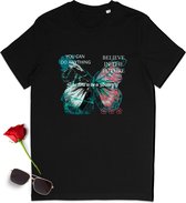 T shirt avec papillon et texte Believe in the Future - Tshirt femme, homme - Tailles unisexe : S à 3XL - Couleur du tee shirt noir.