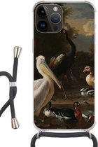 Geschikt voorApple Iphone 14 Pro Max - Crossbody Case - Een pelikaan en ander gevogelte bij een waterbassin - Schilderij van Melchior d'Hondecoeter - Siliconen - Crossbody - Backcover met Koord - Telefoonhoesje met koord - Hoesje met touw